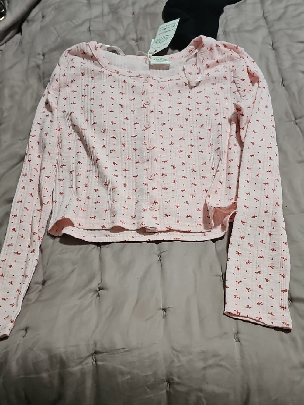 Women’s Long Sleeve Ribbed Button-Front Top - Light Pink with Red Floral